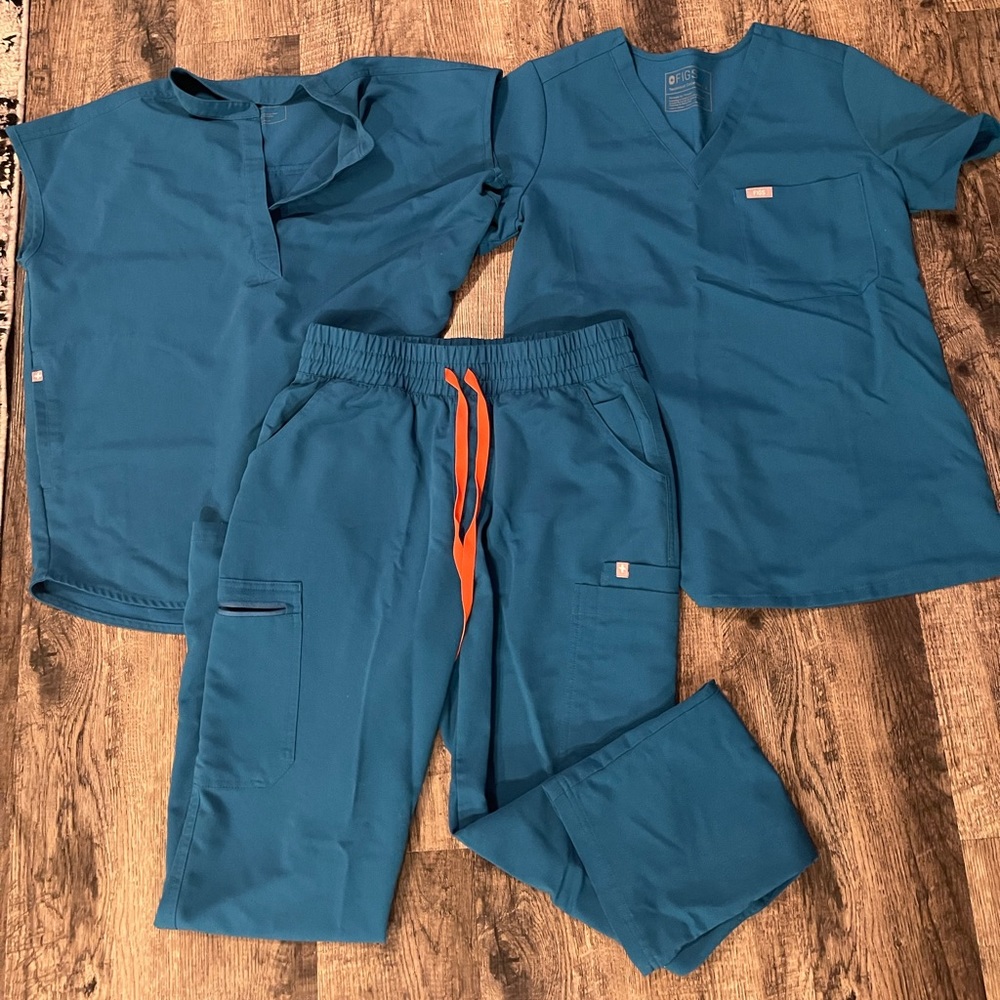 Alps Blue or Caribbean Blue Figs Scrub Set - 2 tops